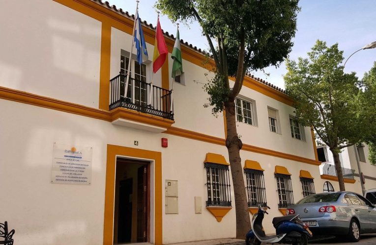 Fuengirola’s senior area launches a workshop to favor energy savings and reduce the electricity bill