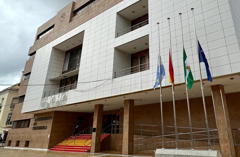 The Fuengirola City Council declares three days of official mourning for the death of Manuel López Ayala, Favorite Son of the city