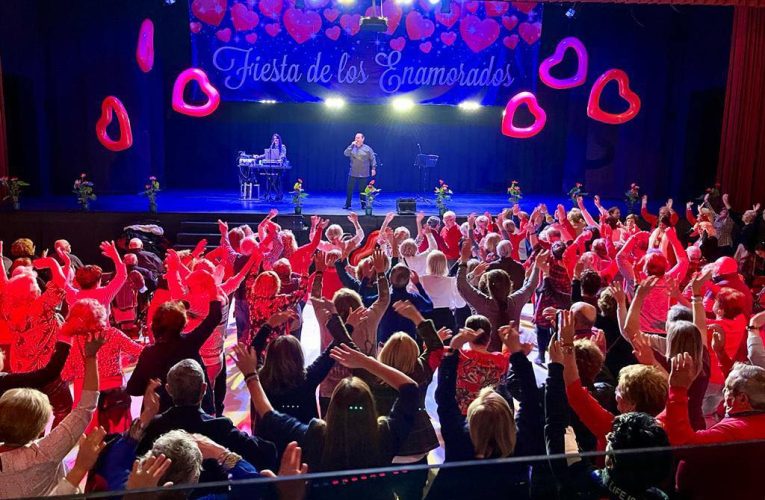 Fuengirola City Council will honor couples in the city who celebrate their Golden Wedding in 2026