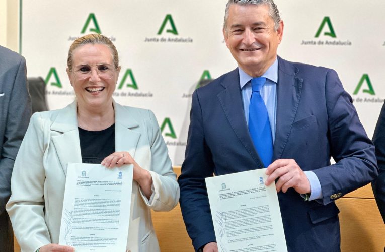 The Fuengirola City Council and the Government of Andalusia formalize the agreement to build a 24 Hour Emergency Center
